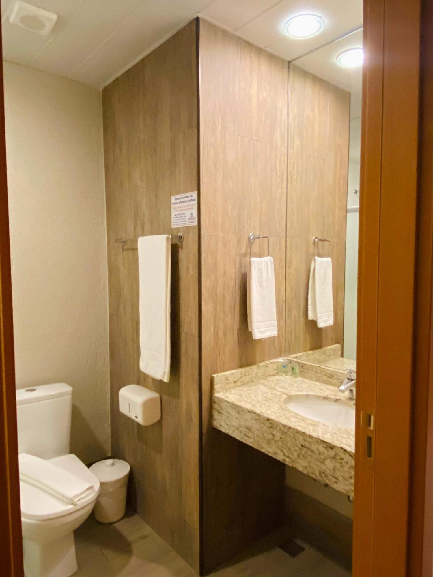 Deluxe Double or Twin Room,1545515224:JPEG