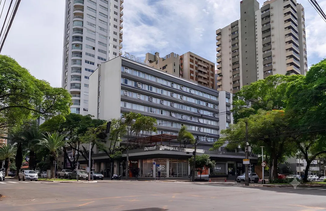 Hotel Deville Business Maringá-1